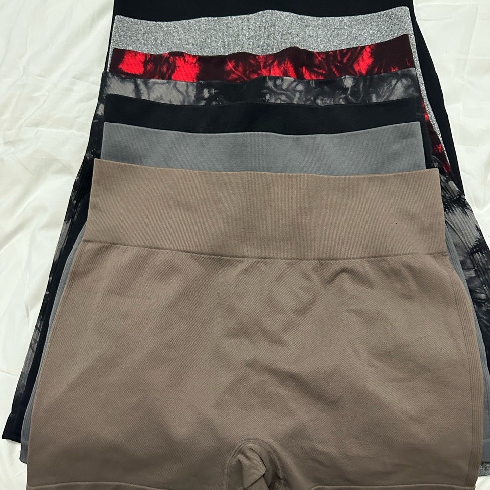 Set of 8 Women's High-Waisted booty cinch Shorts different lengths